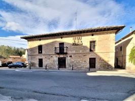 Casa en venta en Villarcayo de Merindad de Castilla la Vieja photo 0