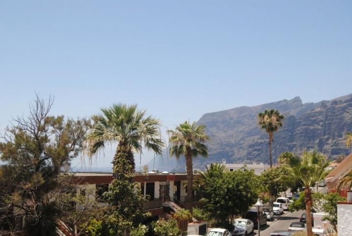 Apartamento en venta en Santiago del Teide, Acantilado de los Gigantes photo 0