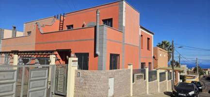 Bungalow en venta en La Laguna, Geneto photo 0