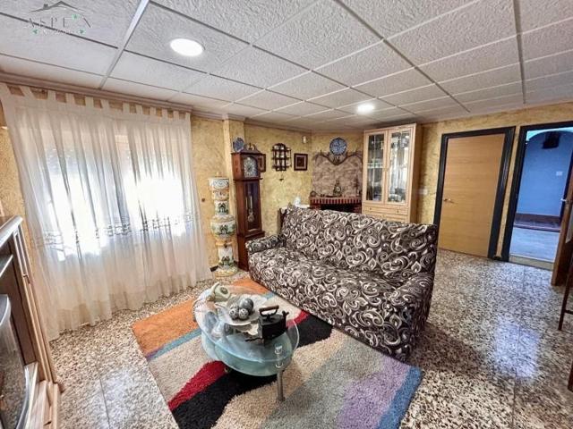 Casa con terreno en venta en Hondon de las Nieves, SOLANA photo 0