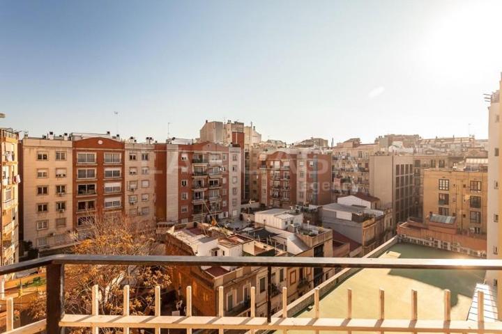 Piso en venta en Barcelona, Sagrada Familia photo 0