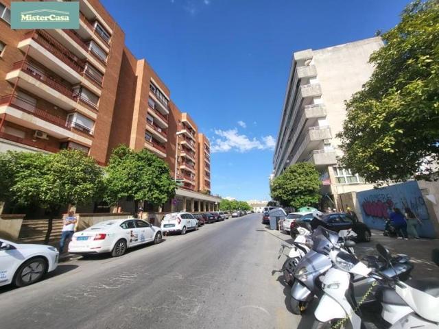 Local comercial en venta en Jerez de la Frontera, Madre de Dios photo 0