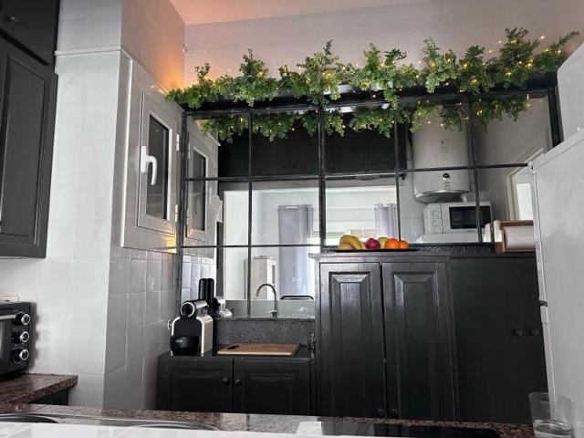 Piso en venta en Sitges, Can Girona photo 0