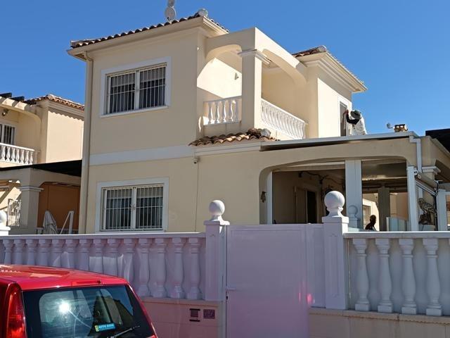 Chalet en venta en Orihuela Costa, Lomas de Cabo Roig-Los Dolses photo 0