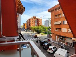 Piso en venta en Sant Boi de Llobregat, Vinyets photo 0