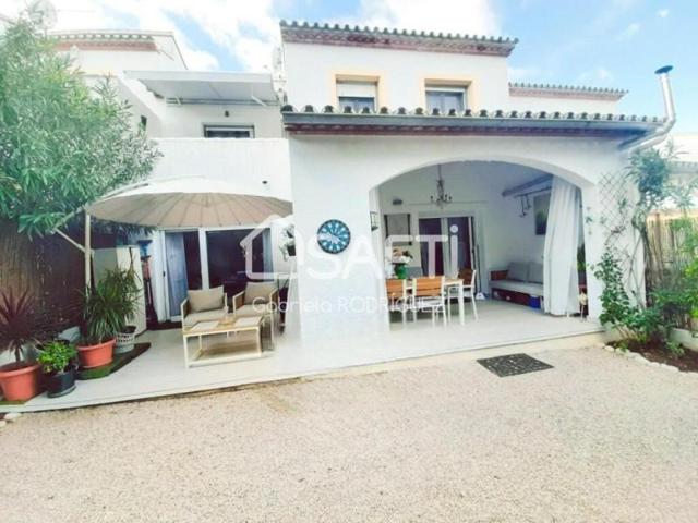 Adosada en venta en Pedreguer photo 0