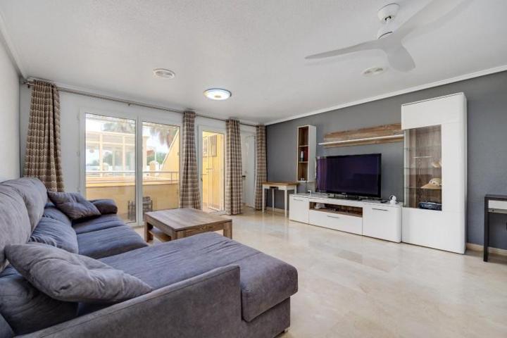 Bungalow en venta en Torrevieja, Mar azul photo 0