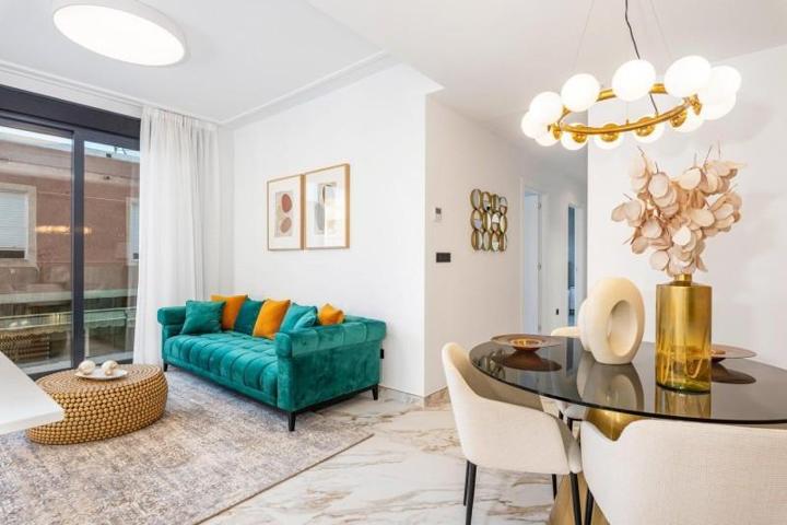 Apartamento en venta en Guardamar del Segura, CENTRO photo 0