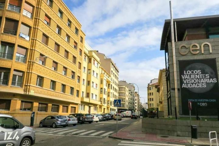 Piso en venta en Pamplona, Ensanche photo 0