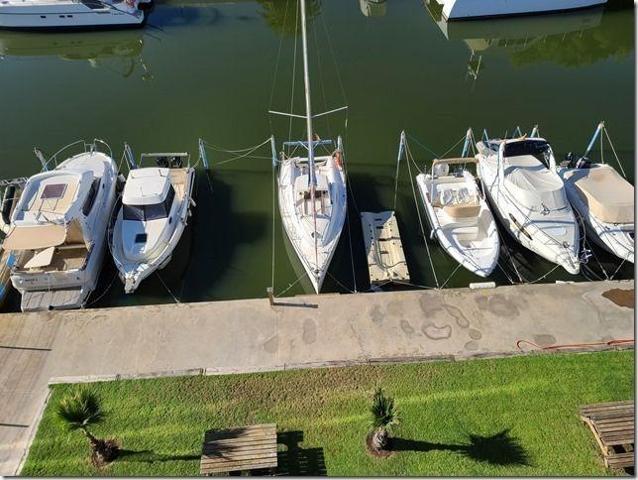 Apartamento en venta en Roses, Santa Margarida photo 0