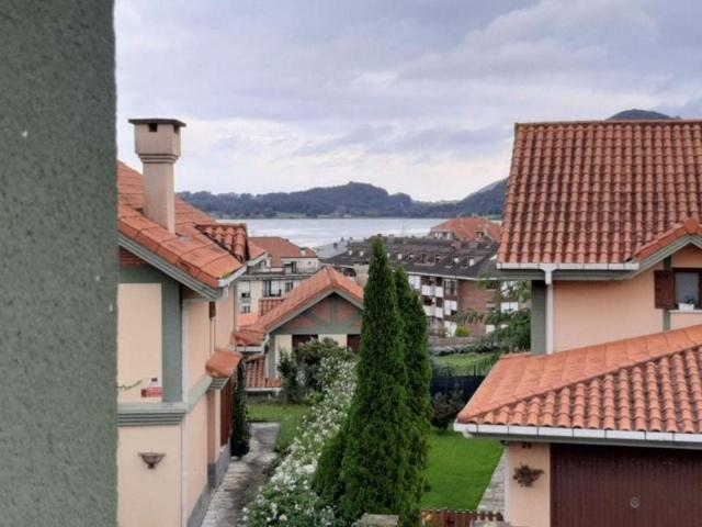 Chalet en venta en Bárcena de Cicero, GAMA photo 0