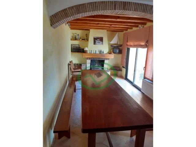 Casas de pueblo en venta en Vilafant photo 0