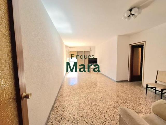 Piso en venta en Sant Boi de Llobregat, Vinyets photo 0