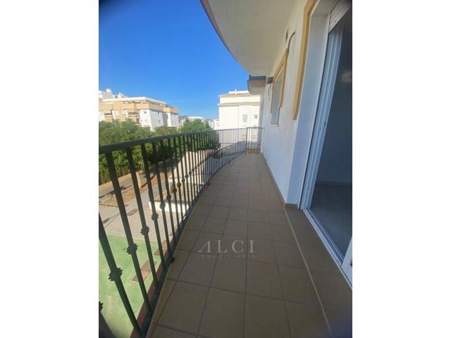 Piso en venta en Vélez-Málaga, Camino Viejo de Málaga photo 0