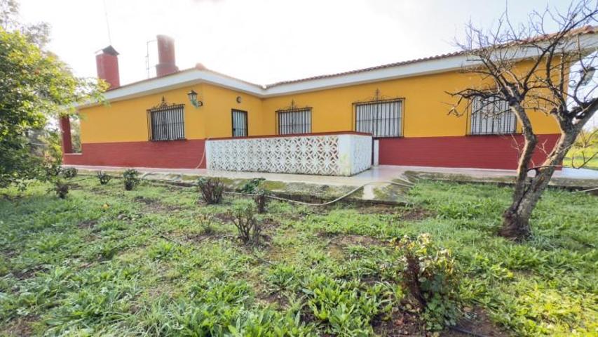 Chalet en venta en Gibraleón, Andalucia photo 0