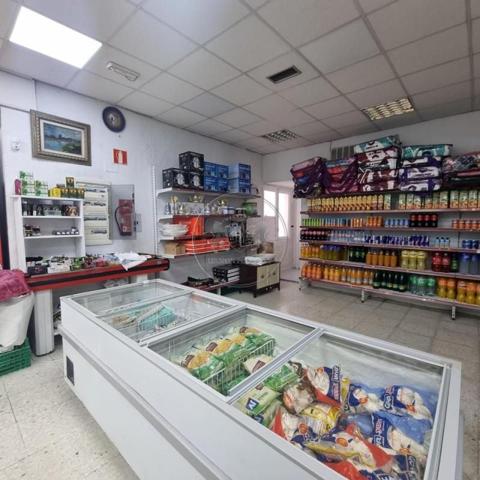 Local comercial en venta en Madrid, Tetuan photo 0