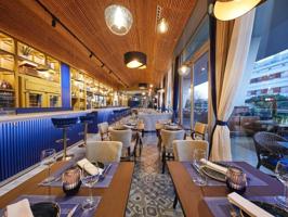 Local comercial en venta en Sant Cugat del Vallès photo 0