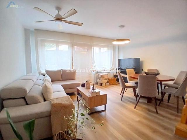 Adosada en venta en Puebla de Alfindén, Aragon photo 0