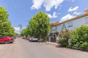 Adosada en venta en Badajoz, Ciudad Jardín photo 0