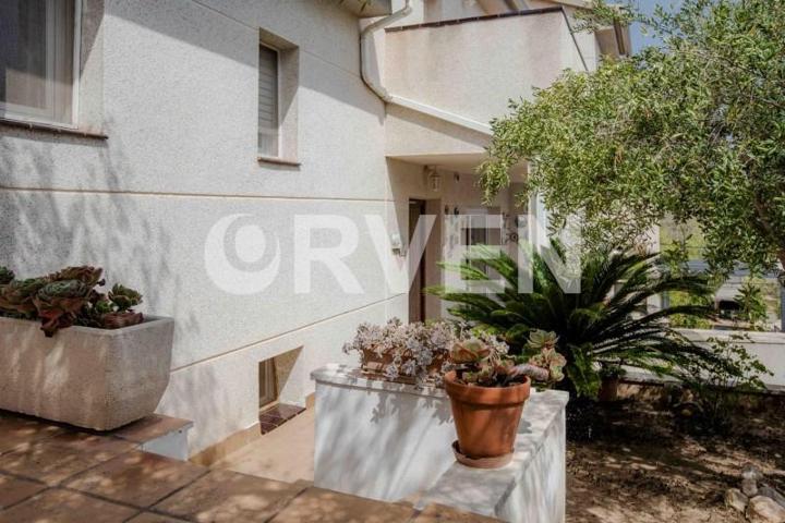 Adosada en venta en Creixell, EL RINCON DEL CESAR photo 0