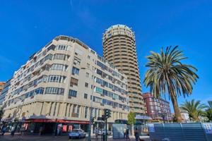 Oficina en venta en Las Palmas de Gran Canaria, Santa Catalina photo 0