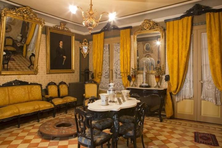 Casa en venta en Cadrete, Mores photo 0