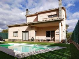 Casa en venta en Massanes photo 0