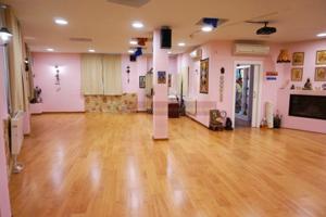 Local comercial en venta en Haro, Haro photo 0