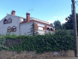 Casa en venta en Castellnou de Bages photo 0