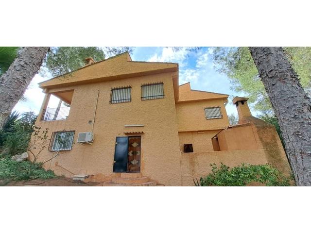 Chalet en venta en Alberic photo 0