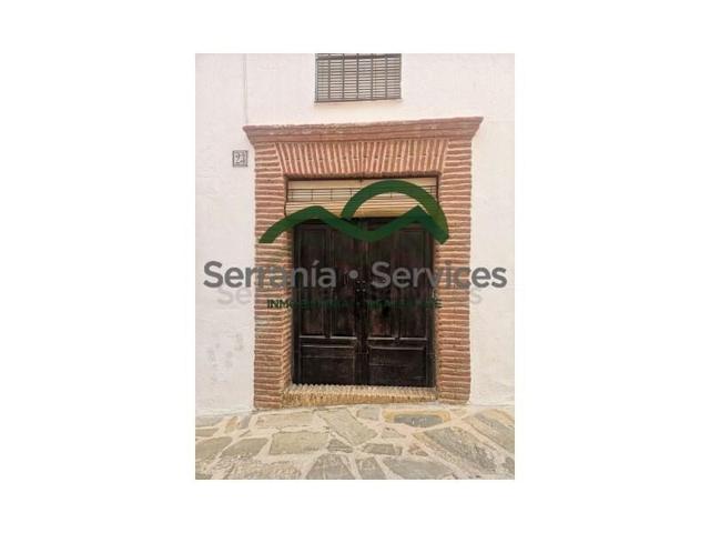 Casa con terreno en venta en Faraján photo 0