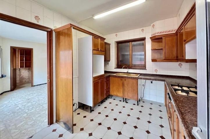 Edificio en venta en Manresa, Plaça Catalunya photo 0