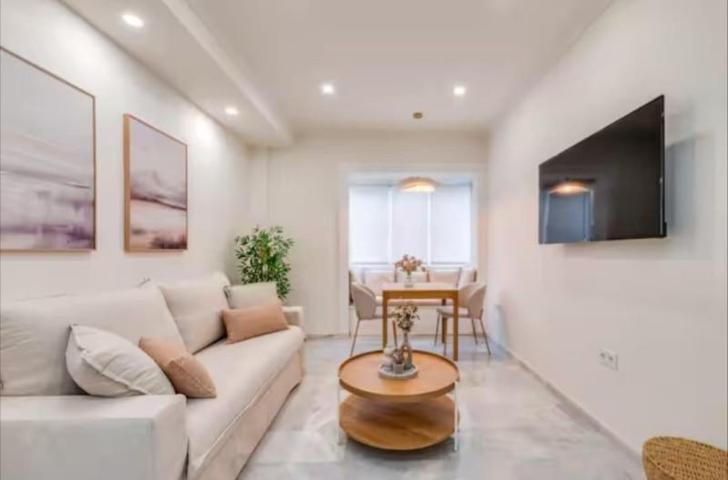 Apartamento en venta en Fuengirola, Los Boliches photo 0