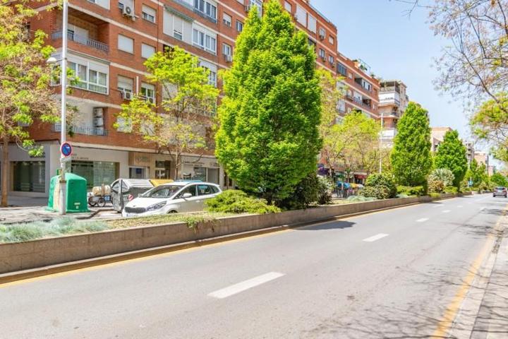 Piso en venta en Granada, Camino de ronda photo 0