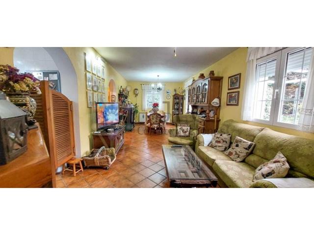 Chalet en venta en Valdeaveruelo photo 0