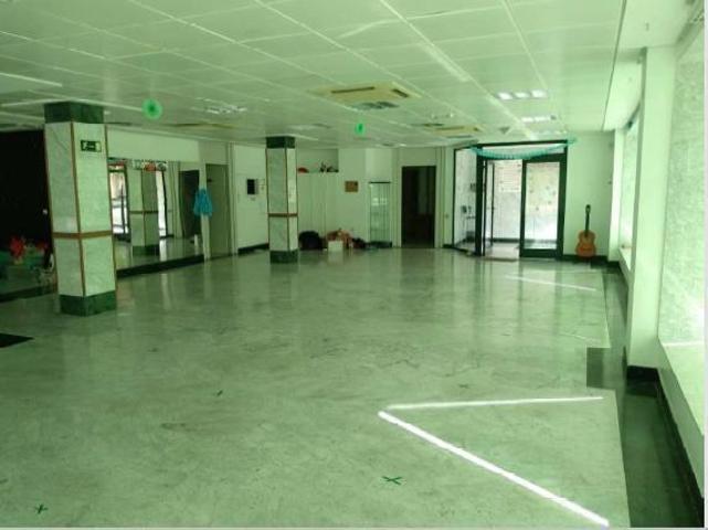 Local comercial en venta en Alhaurín de la Torre, CALLE LANZAROTE, 29130 photo 0