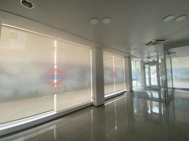 Local comercial en venta en Valladolid, Parquesol photo 0