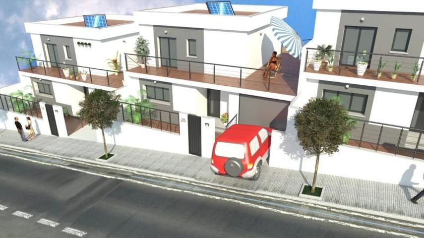 Adosada en venta en Cuacos de Yuste, RESIDENCIAL EL ROBLEDAL photo 0