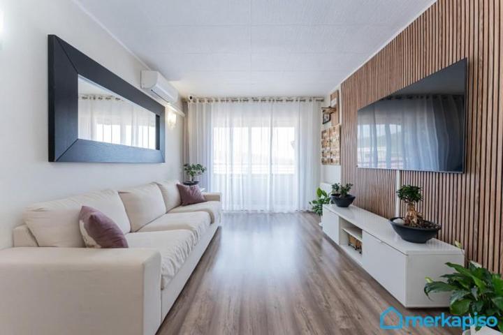 Piso en venta en Viladecans, La Roureda photo 0