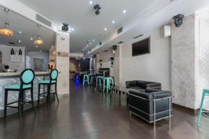 Local comercial en venta en Maracena, Zona metropolitana photo 0