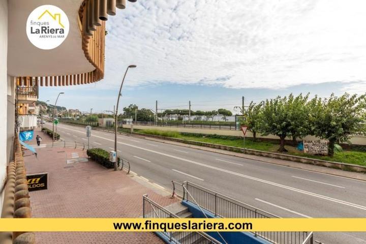 Piso en venta en Arenys de Mar, Primera linea de mar photo 0