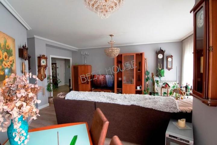 Piso en venta en Vitoria-Gasteiz, LAKUA-IBAIONDO photo 0