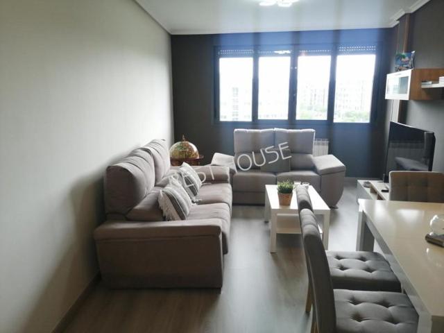 Piso en venta en Vitoria-Gasteiz, LAKUA-JARDIN photo 0