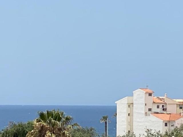 Apartamento en venta en Torrox, Costa photo 0