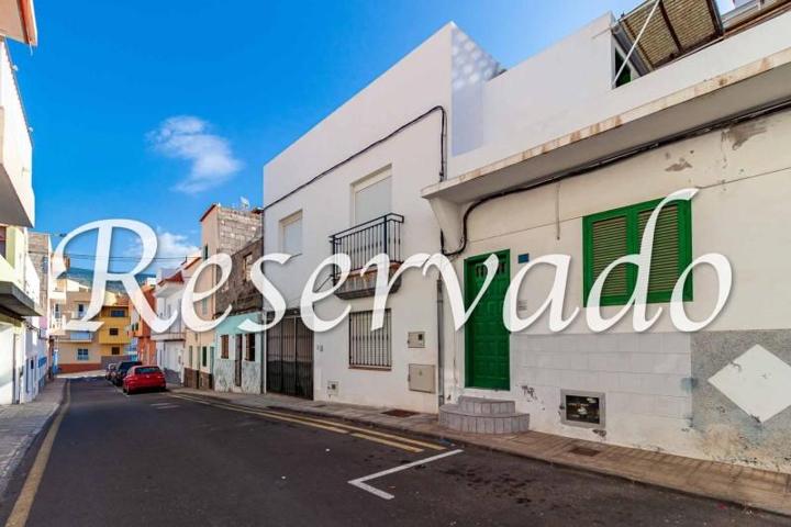 Chalet en venta en Alcalá, Calle San Vicente, 38686 photo 0