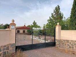 Chalet en venta en Jumilla photo 0