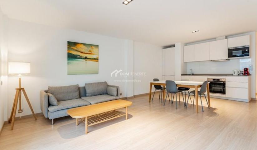 Apartamento en venta en Adeje, Adeje photo 0