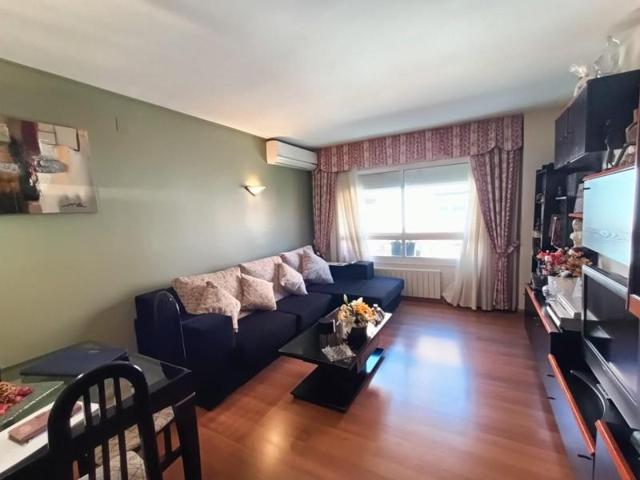 Piso en venta en Sant Adrià de Besòs, Av de la playa photo 0