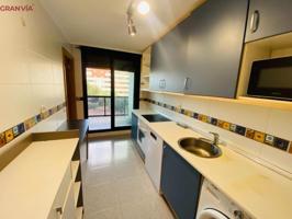 Piso en venta en Logroño, La Cava photo 0