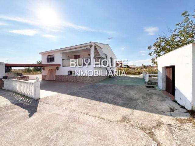 Chalet en venta en Yeles photo 0
